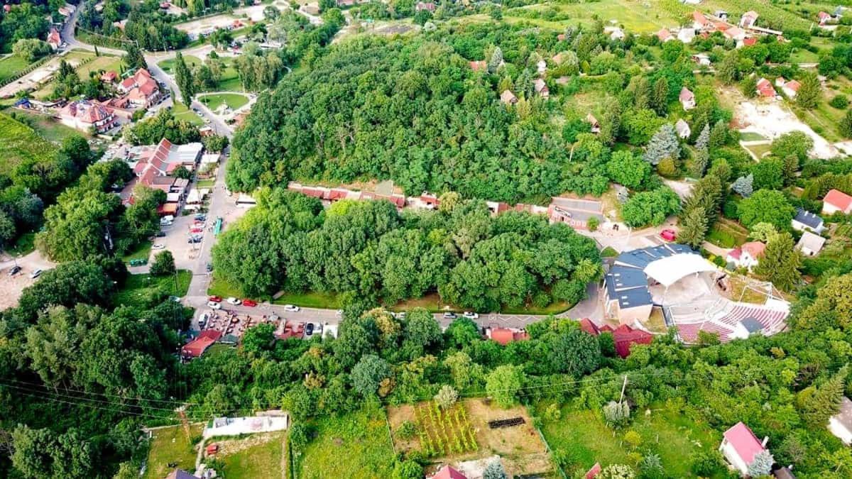 Blue Moon Apartman Eger Exterior photo